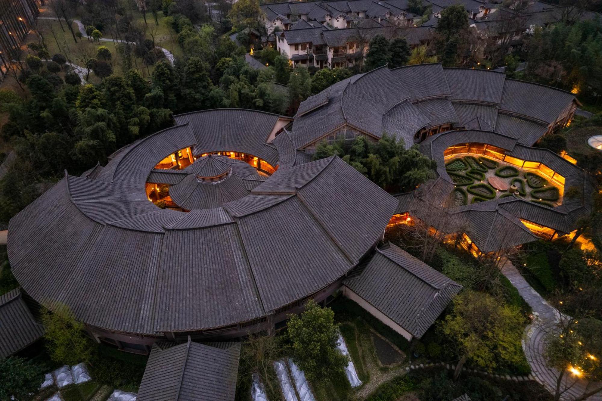Six Senses Qing Cheng Mountain Hotel Chengdu Exterior photo